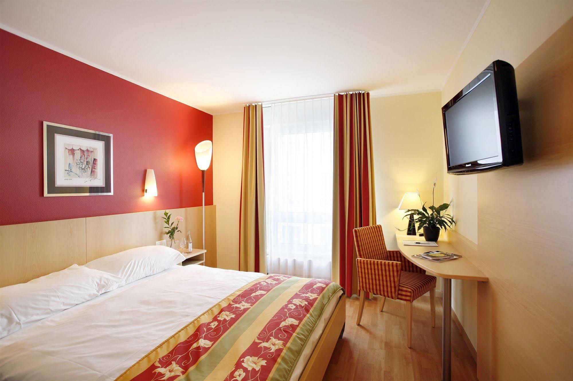 Ambassador Self Check-in Hotel 3*